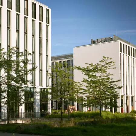 Leonardo Royal Hotel Munich-2